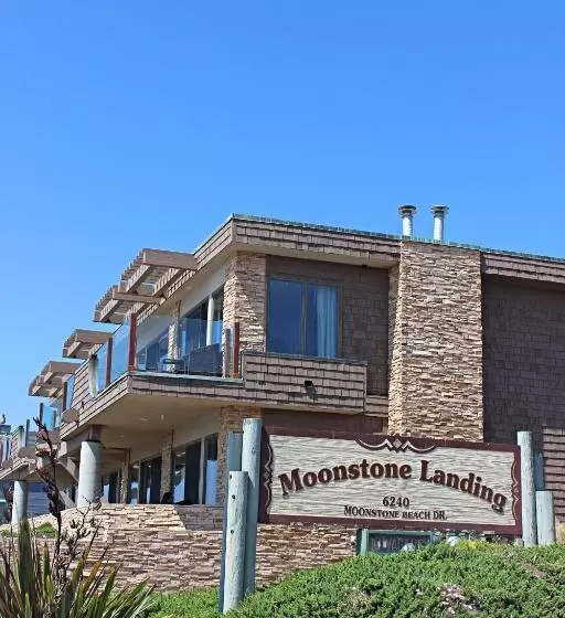 ホテル Moonstone Landing