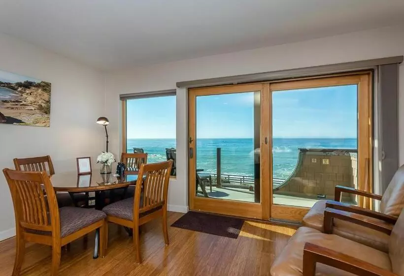 ホテル Moonstone Landing