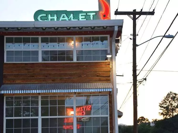 酒店 Sitzmark Chalet Inn