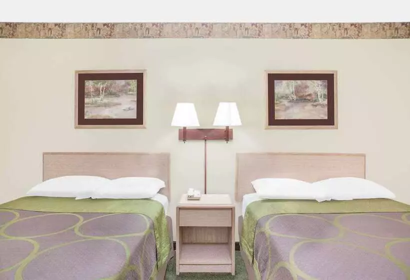 Hotel Super 8 By Wyndham Monticello