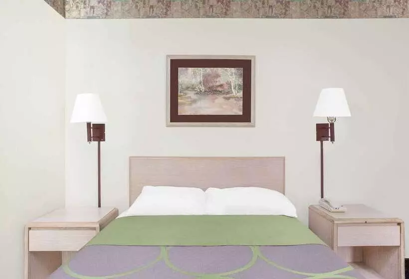 Hotel Super 8 By Wyndham Monticello