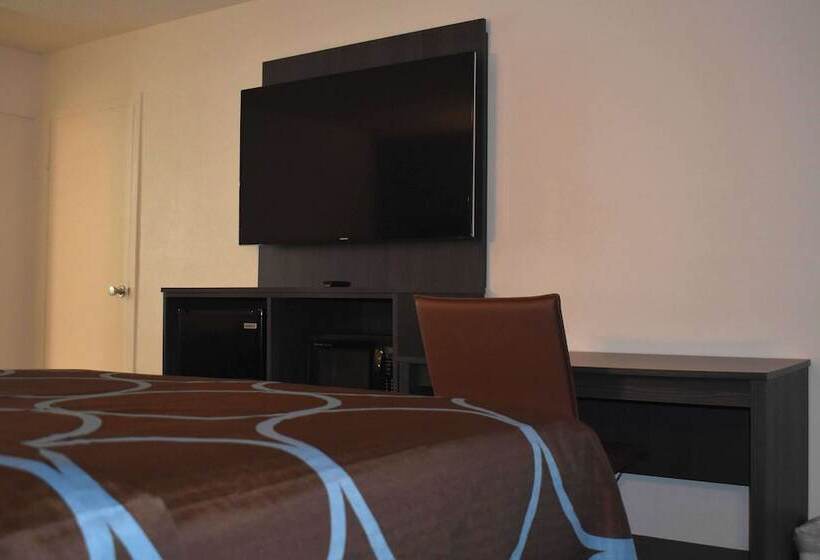 فندق Super 8 By Wyndham Riverside Al