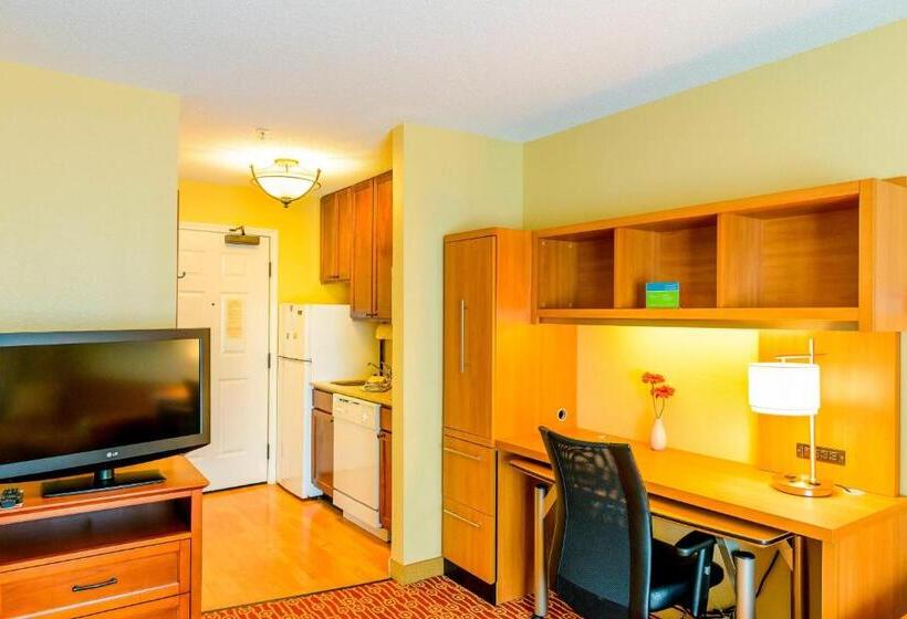 Отель Towneplace Suites Bowie Town Center