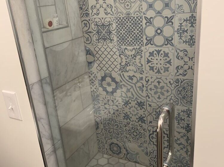 Отель The Kendall