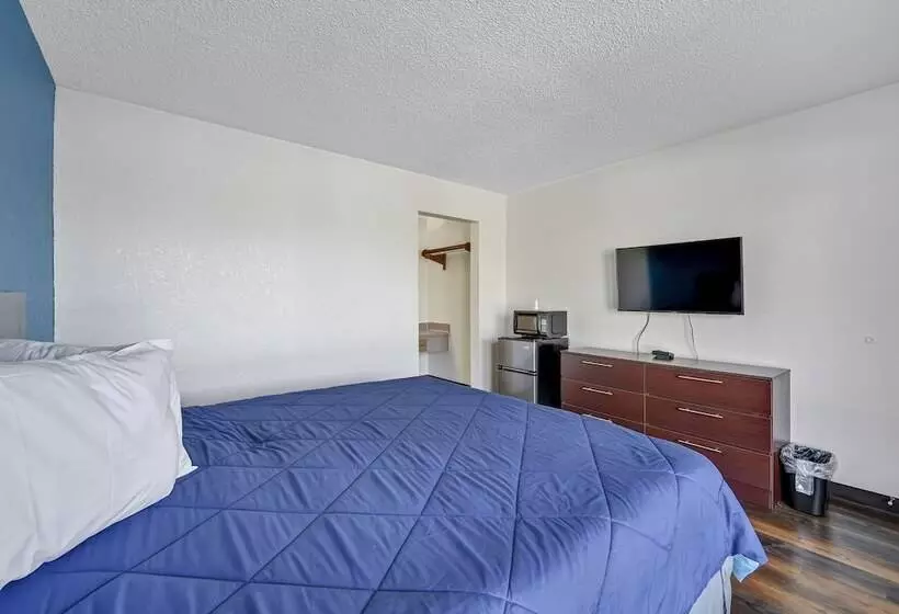 Отель Rodeway Inn