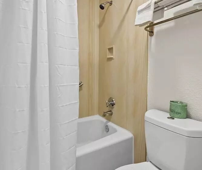 Отель Rodeway Inn