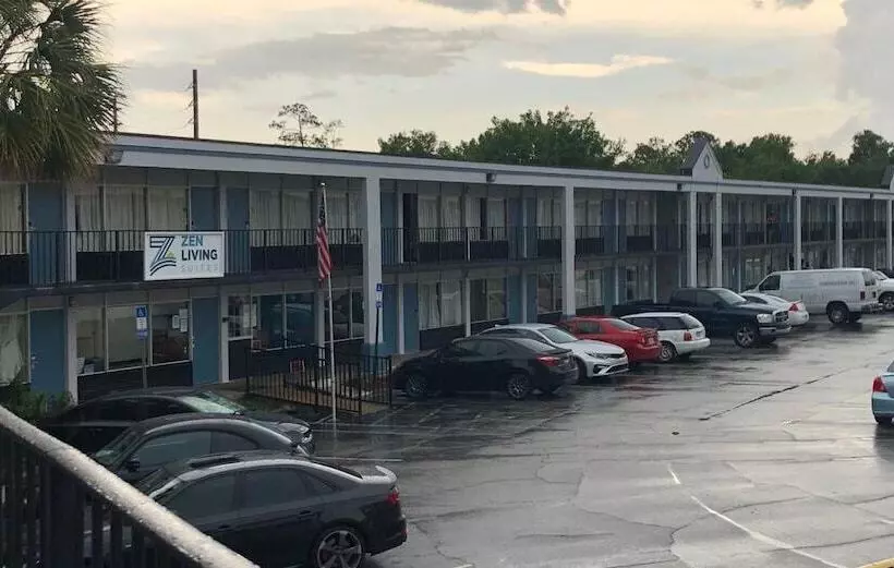 Отель Rodeway Inn