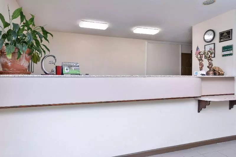 Мотель Baymont By Wyndham Acworth