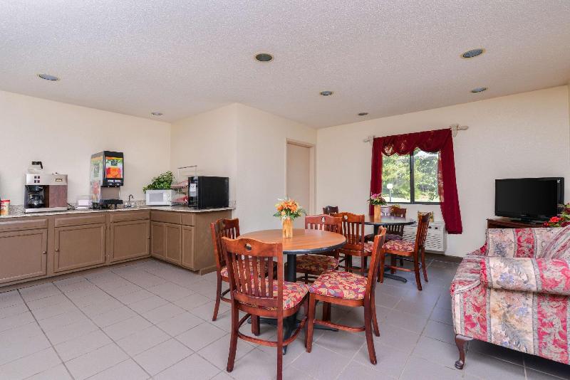 فندق على الطريق Baymont By Wyndham Acworth