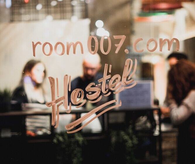 Room00 Ventura Hostel