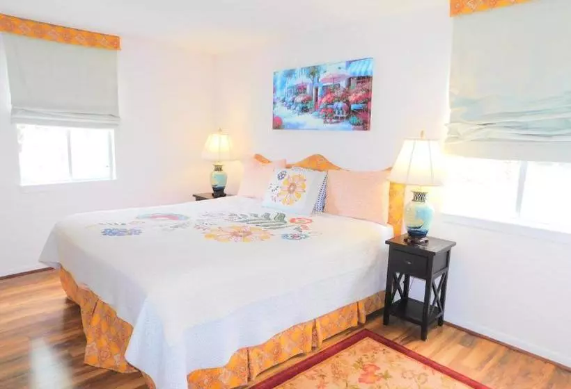 Ocean Walk By Hodnett Cooper