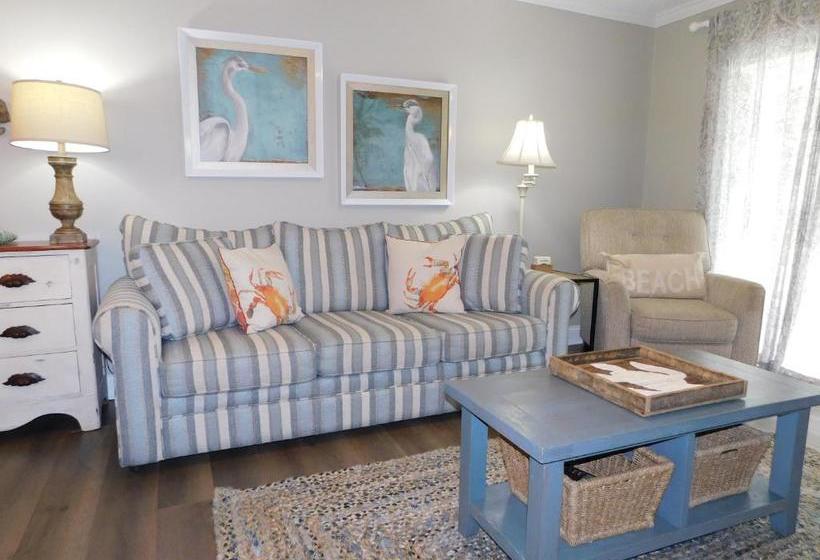 Ocean Walk By Hodnett Cooper