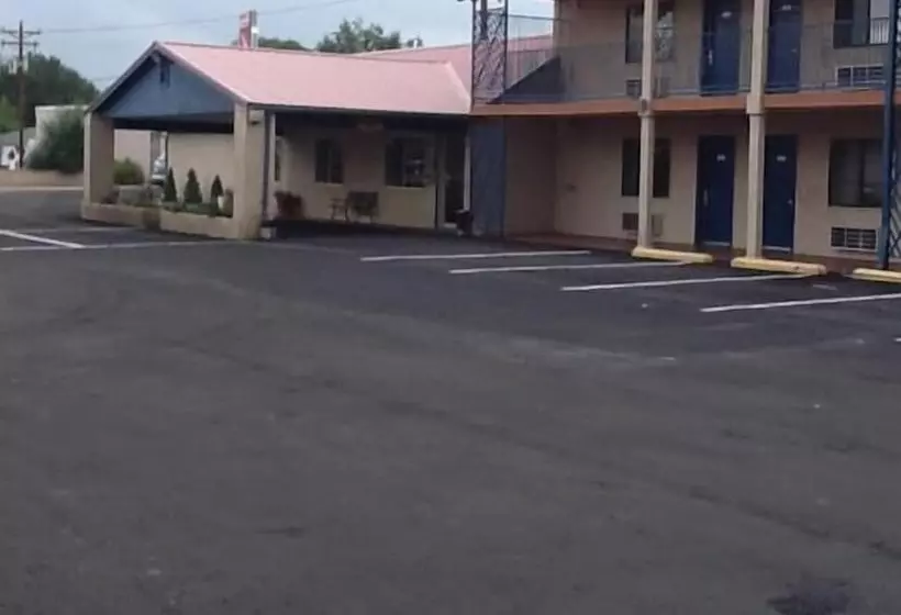 호텔 Travel Inn & Suite