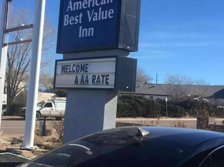 호텔 Travel Inn & Suite