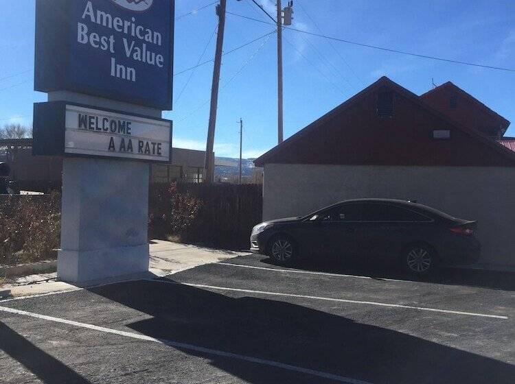 ホテル Travel Inn & Suite