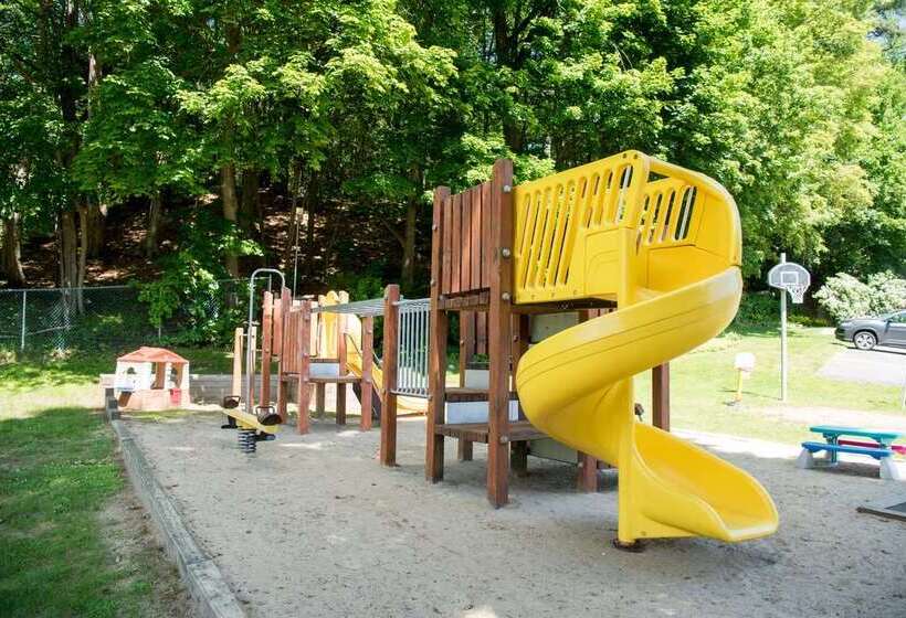 Otel Americas Best Value Inn & Suites Lake George