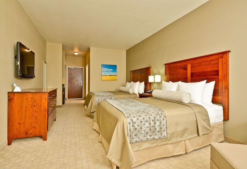 Green Mill Village Hotel & Suites, Bw Signature Collection