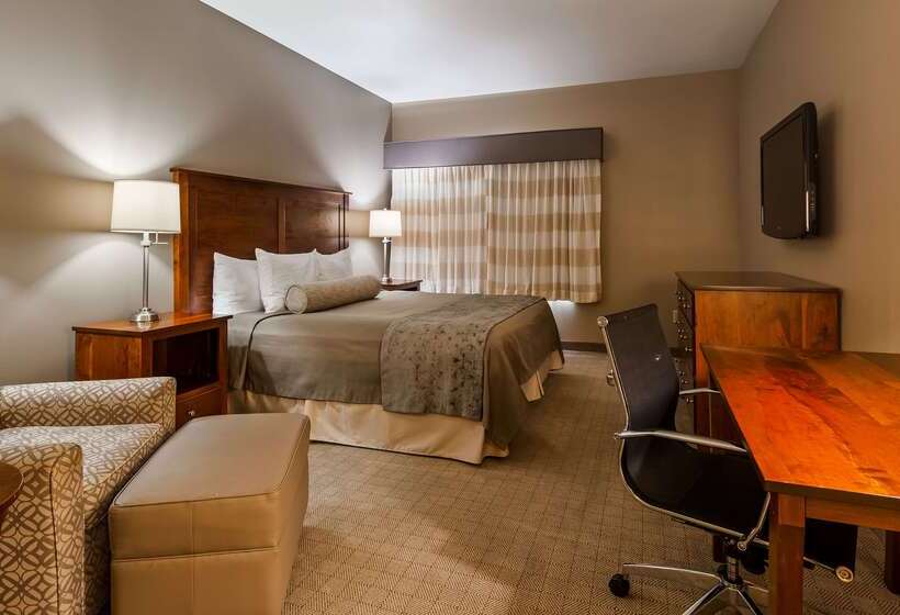 Green Mill Village Hotel & Suites, Bw Signature Collection