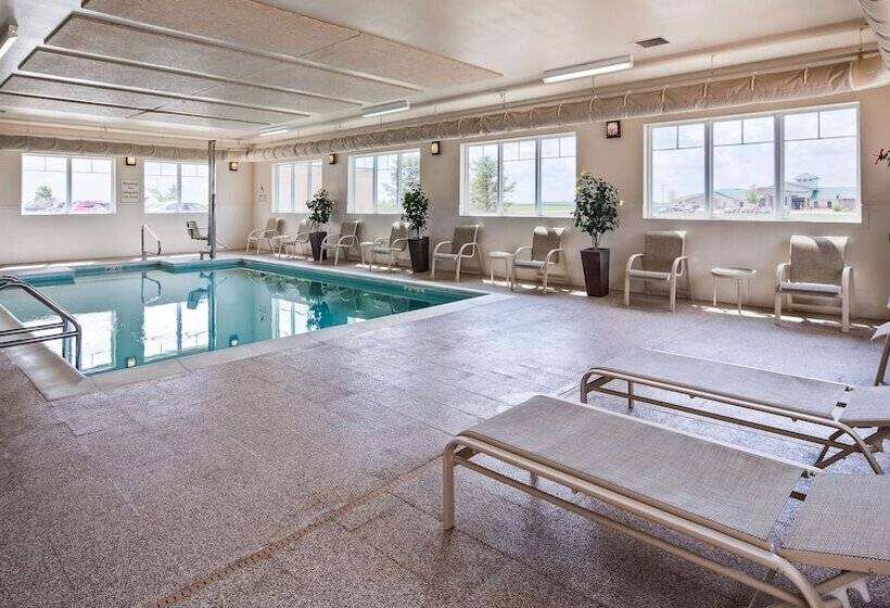 Green Mill Village Hotel & Suites, Bw Signature Collection