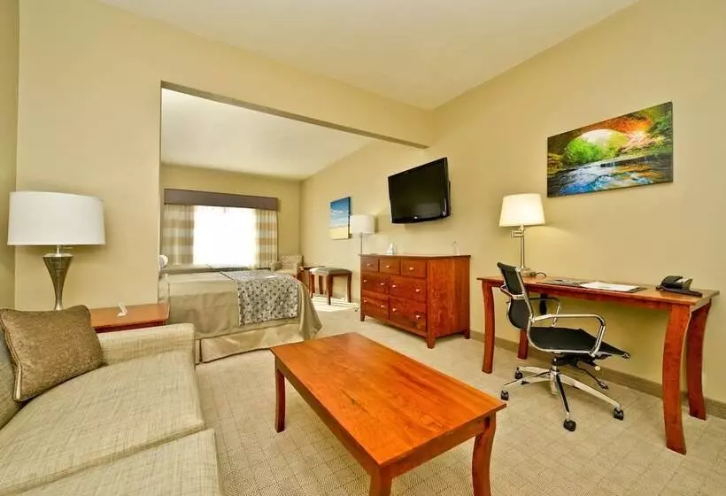 Green Mill Village Hotel & Suites, Bw Signature Collection