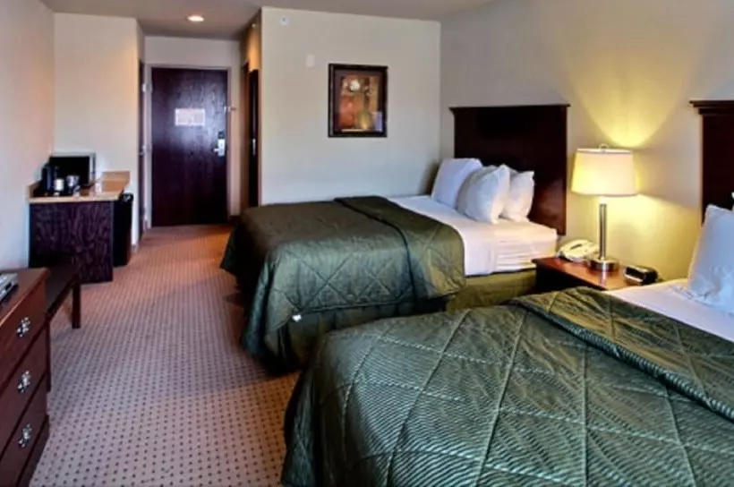 酒店 Evansville Inn & Suites By Oyo