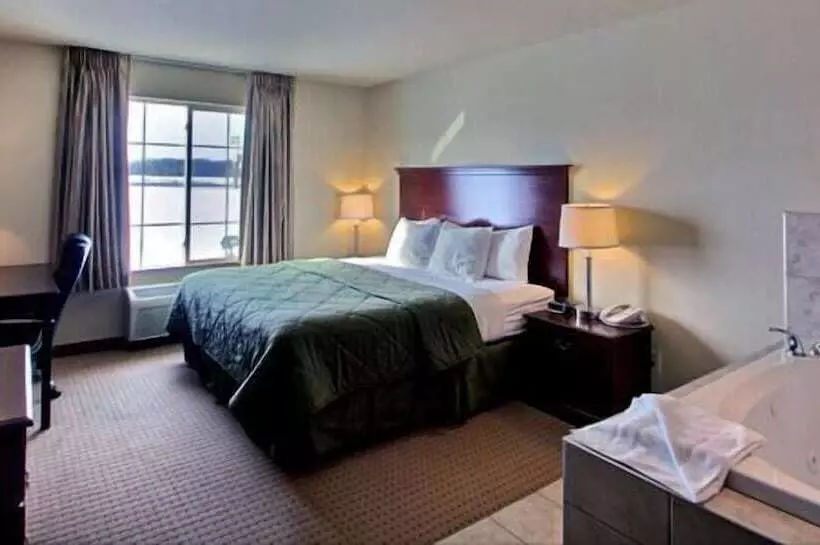 酒店 Evansville Inn & Suites By Oyo