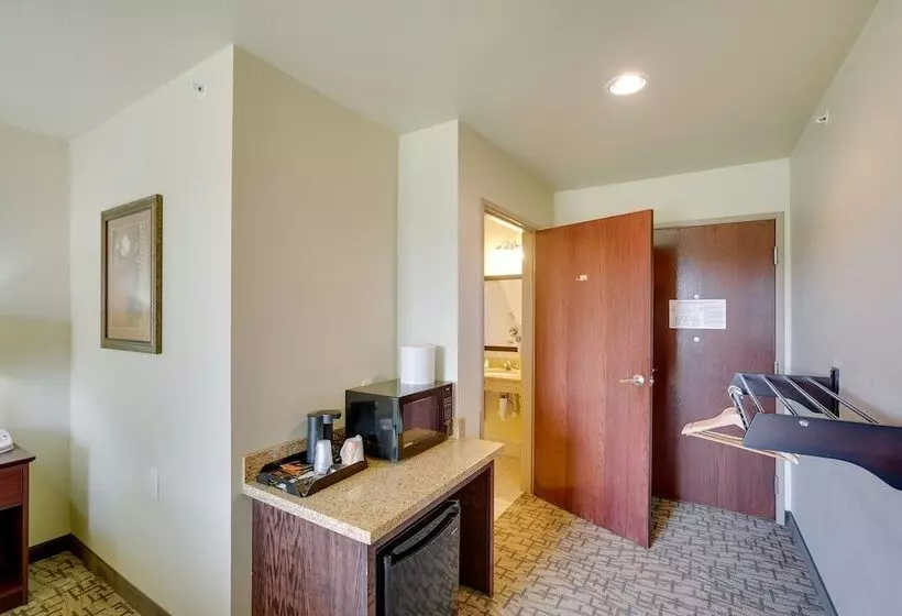 فندق Cobblestone Inn & Suites  Clintonville