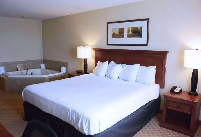 هتل Country Inn & Suites By Radisson, Peoria North, Il
