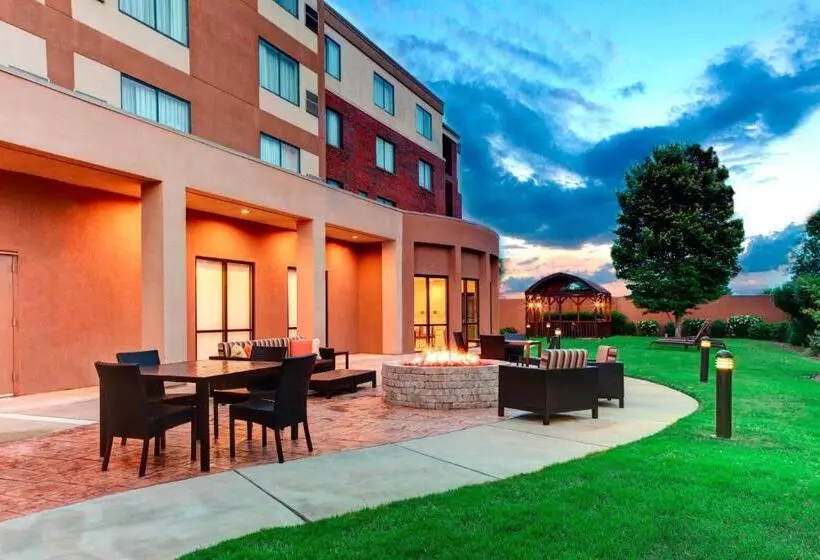 Otel Courtyard By Marriott Anniston Oxford