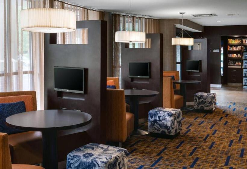 בית מלון כפרי Courtyard By Marriott Portland Airport