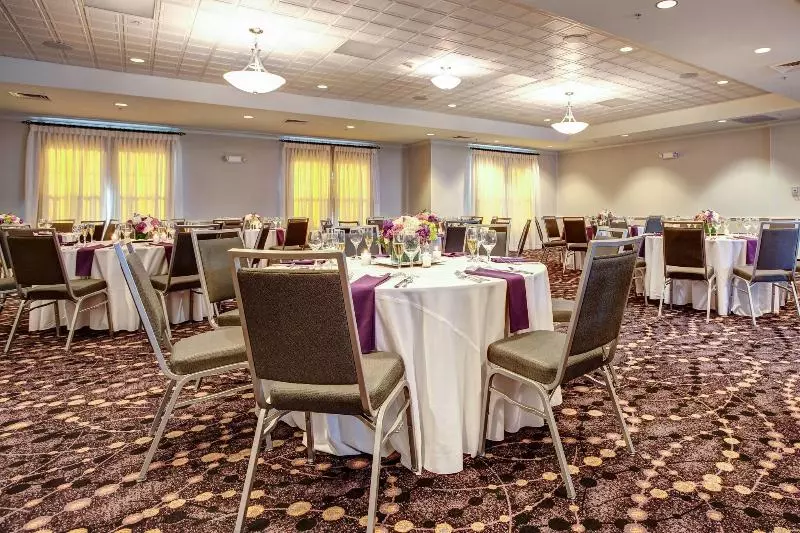 호텔 Courtyard By Marriott Hadley Amherst