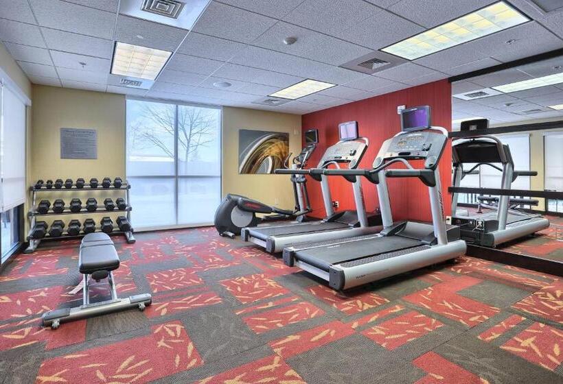 בית מלון כפרי Courtyard By Marriott Harrisburg West/mechanicsburg