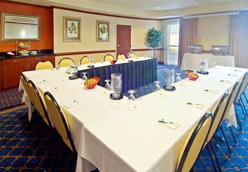 בית מלון כפרי Courtyard By Marriott Harrisburg West/mechanicsburg