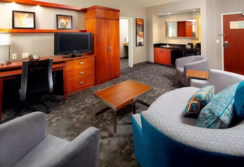 酒店 Courtyard Pittsburgh Greensburg