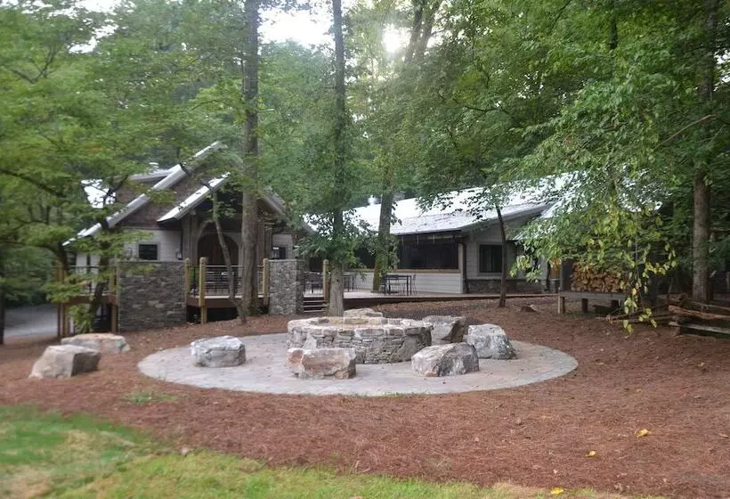 酒店 Dancing Bear Lodge