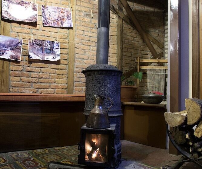 호텔 Dimosthenis Traditional Guesthouse