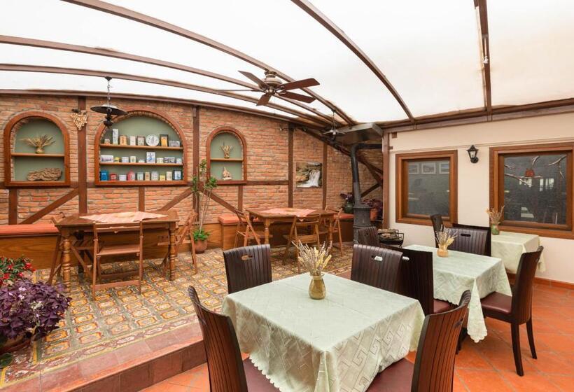 호텔 Dimosthenis Traditional Guesthouse