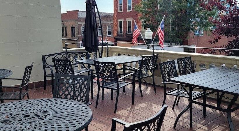 Отель General Francis Marion