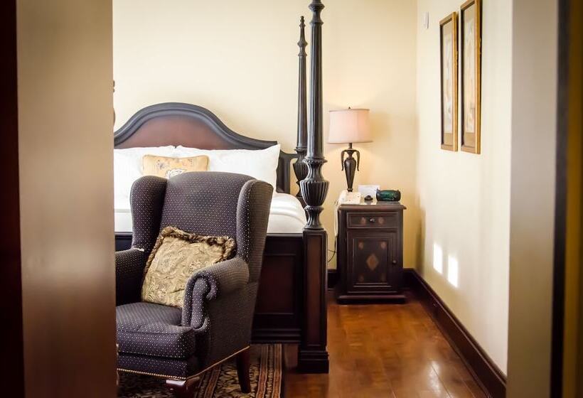 Отель General Francis Marion