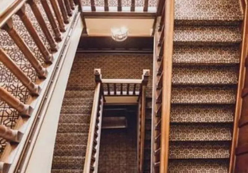 בית מלון כפרי Granville Inn