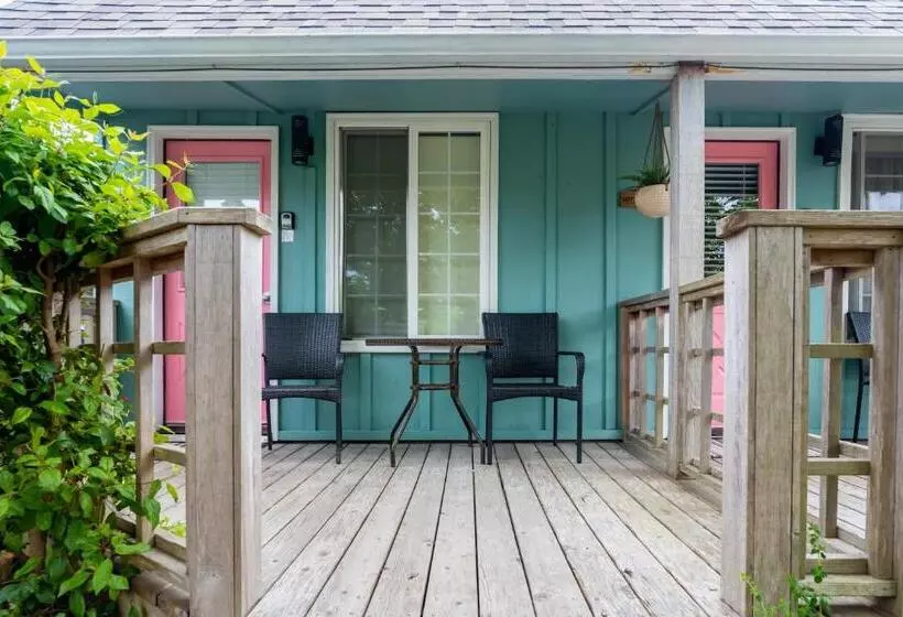 Отель Inn At Haystack Rock