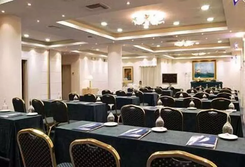 酒店 Poseidon Palace