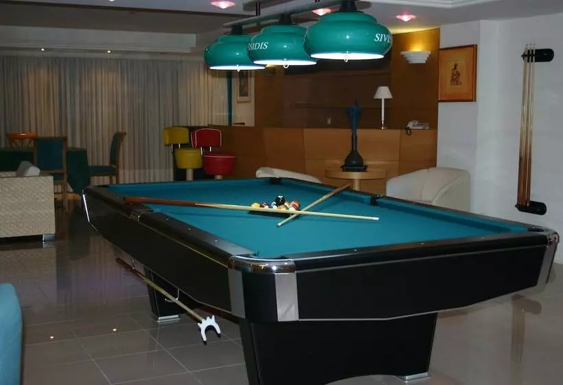 酒店 Poseidon Palace