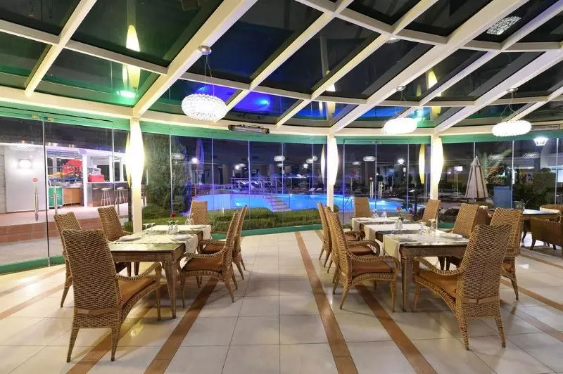 酒店 Poseidon Palace