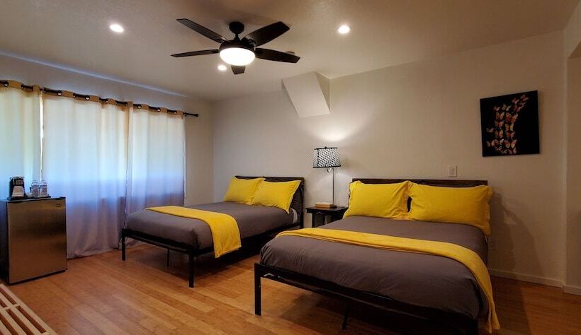 酒店 The Mammoth Inn