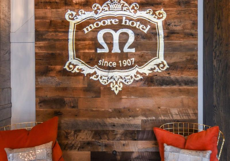 هتل The Moore