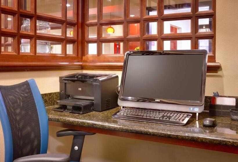 בית מלון כפרי Towneplace Suites Boise West/meridian