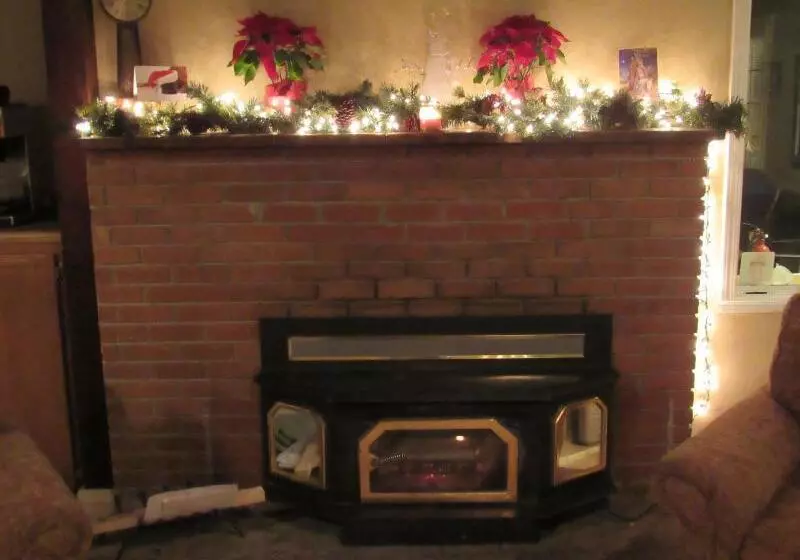 فندق على الطريق Emerald Bay Lodge