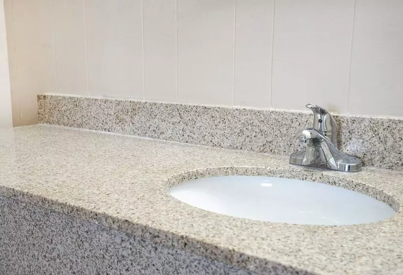 Мотель OYO Hotel Opp AL, Floral Hwy