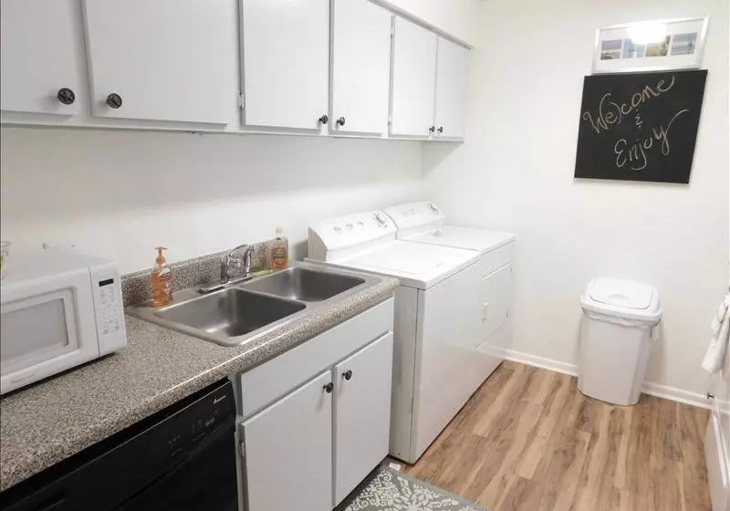 Ocean Walk By Hodnett Cooper